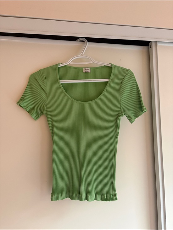 Wilfred Tops - Wilfred Green Ribbed Scoop Neck Women's Top